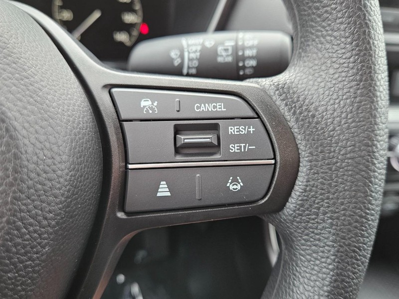 Honda CR-V Vehicle Image 13