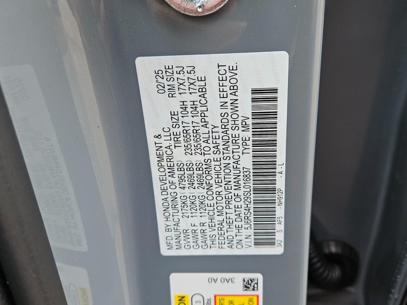 Honda CR-V Vehicle Image 17