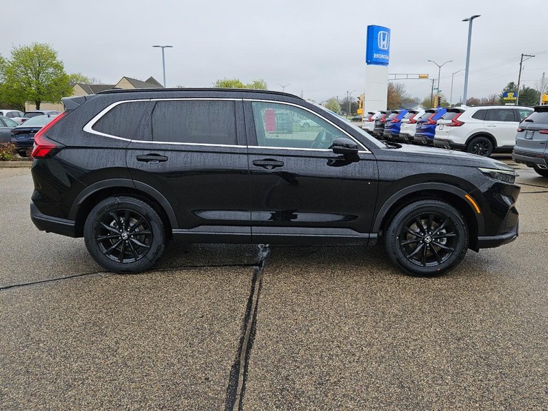 Honda CR-V Hybrid Vehicle Image 2