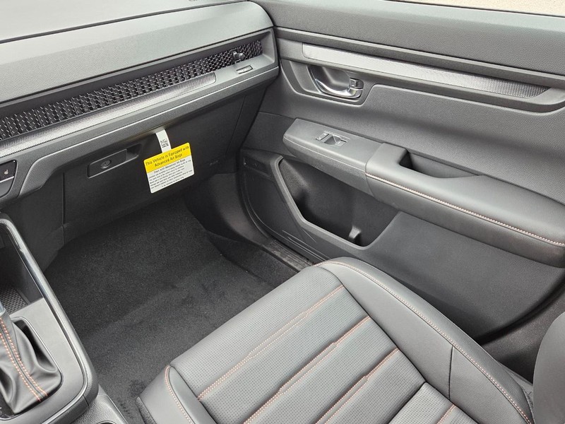 Honda CR-V Hybrid Vehicle Image 10