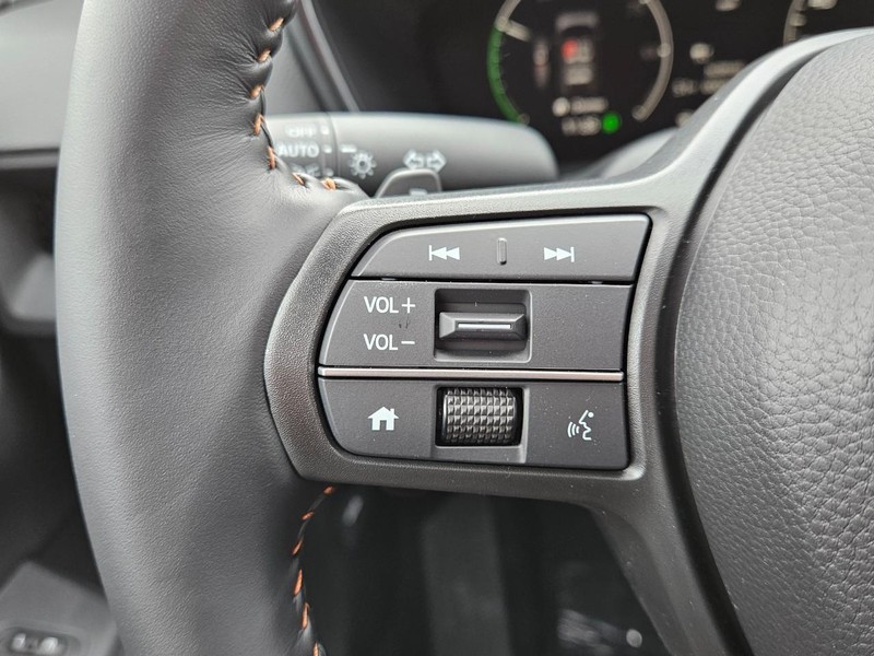 Honda CR-V Hybrid Vehicle Image 12