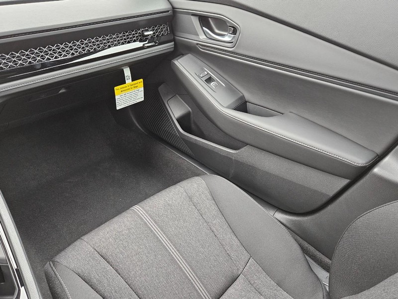 Honda Accord Hybrid Vehicle Image 10