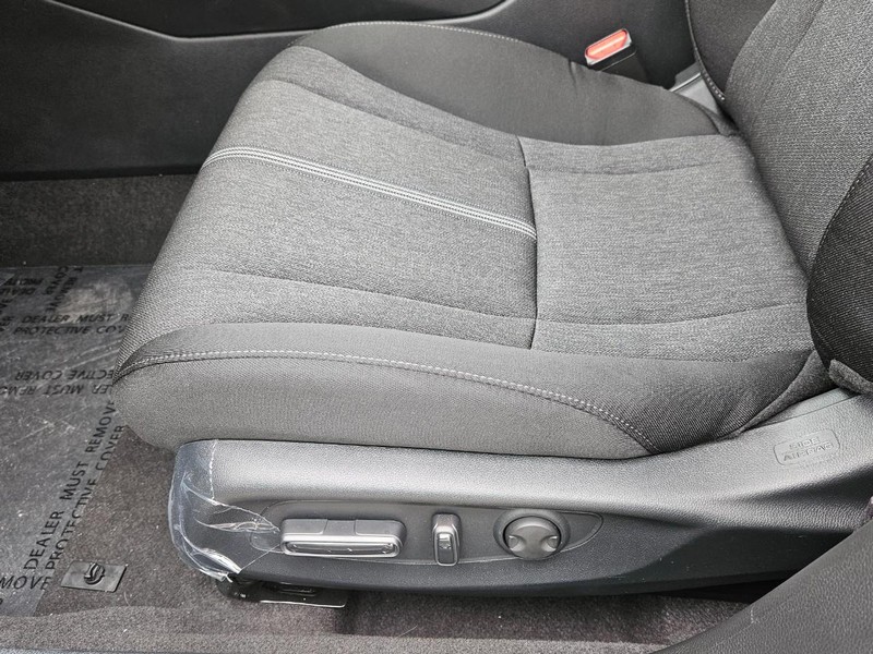 Honda Accord Hybrid Vehicle Image 16
