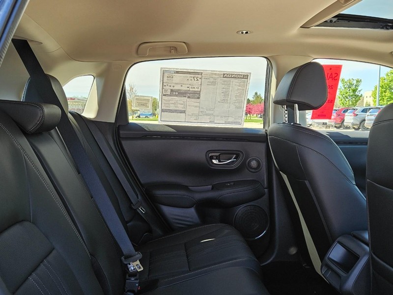 Honda HR-V Vehicle Image 5
