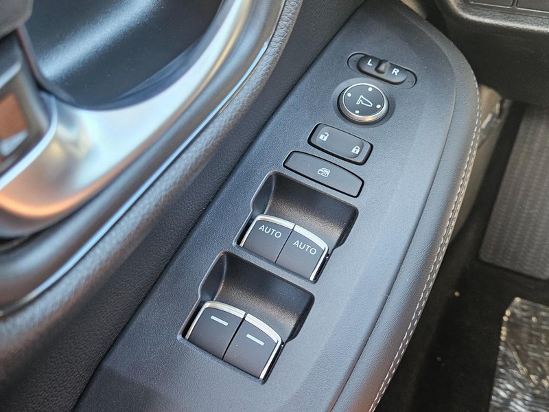 Honda HR-V Vehicle Image 15