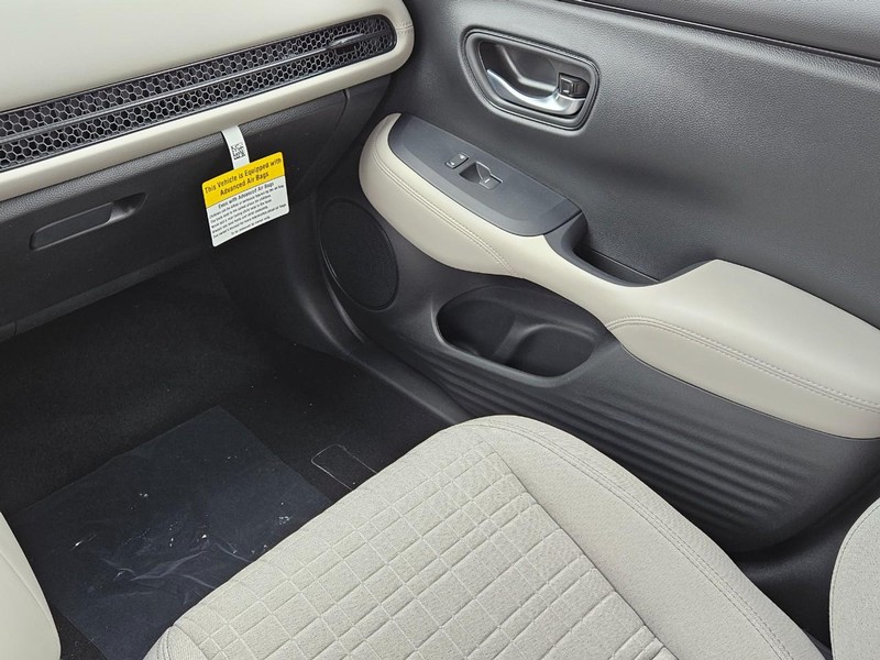Honda HR-V Vehicle Image 10
