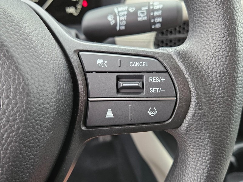 Honda HR-V Vehicle Image 12