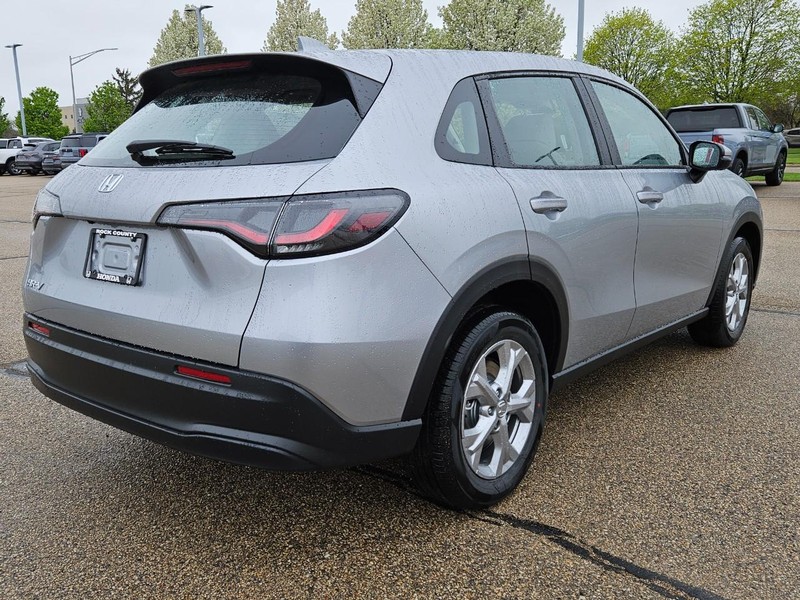 Honda HR-V Vehicle Image 3