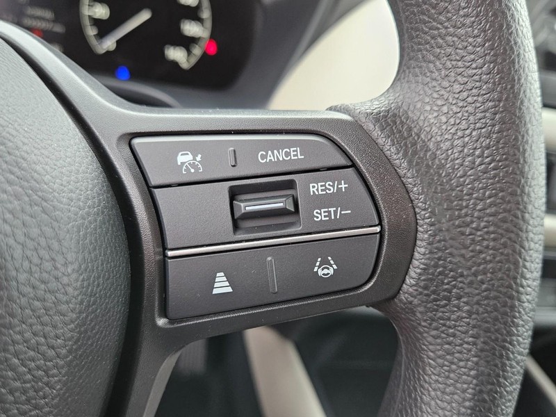 Honda HR-V Vehicle Image 12