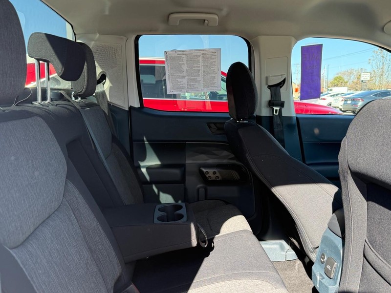 Ford Maverick Vehicle Image 10