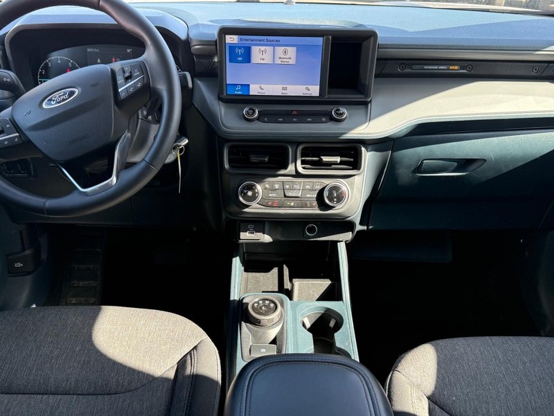 Ford Maverick Vehicle Image 11