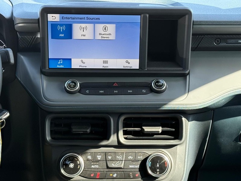 Ford Maverick Vehicle Image 12
