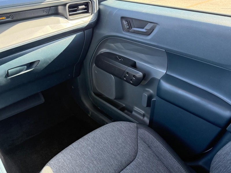 Ford Maverick Vehicle Image 15