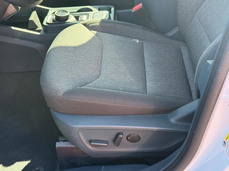 Ford Maverick Vehicle Image 22