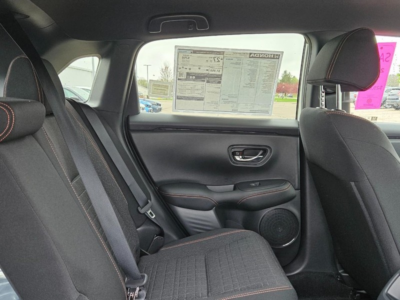 Honda HR-V Vehicle Image 5