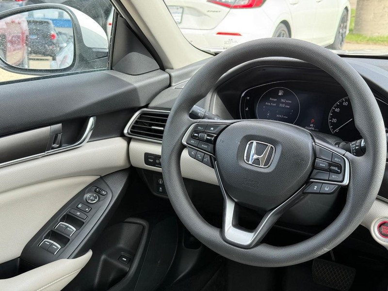 Honda Accord Sedan Vehicle Image 13
