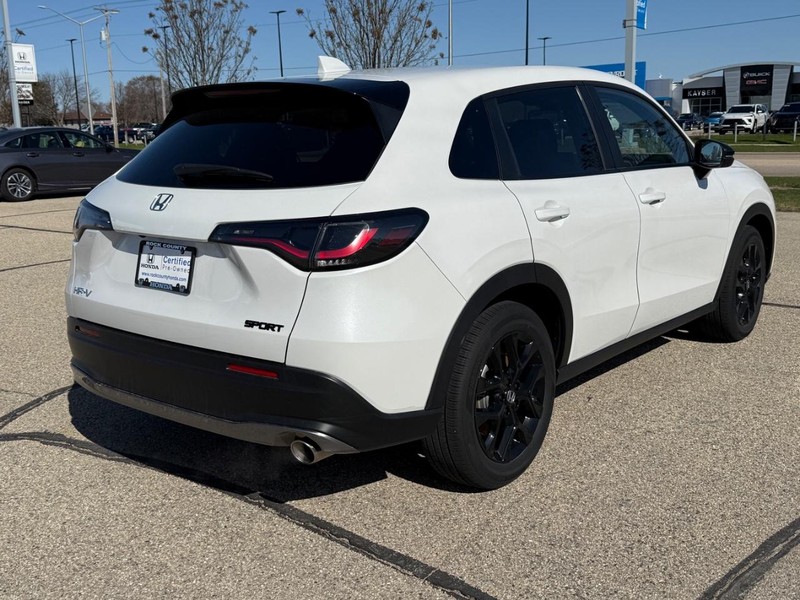 Honda HR-V Vehicle Image 3