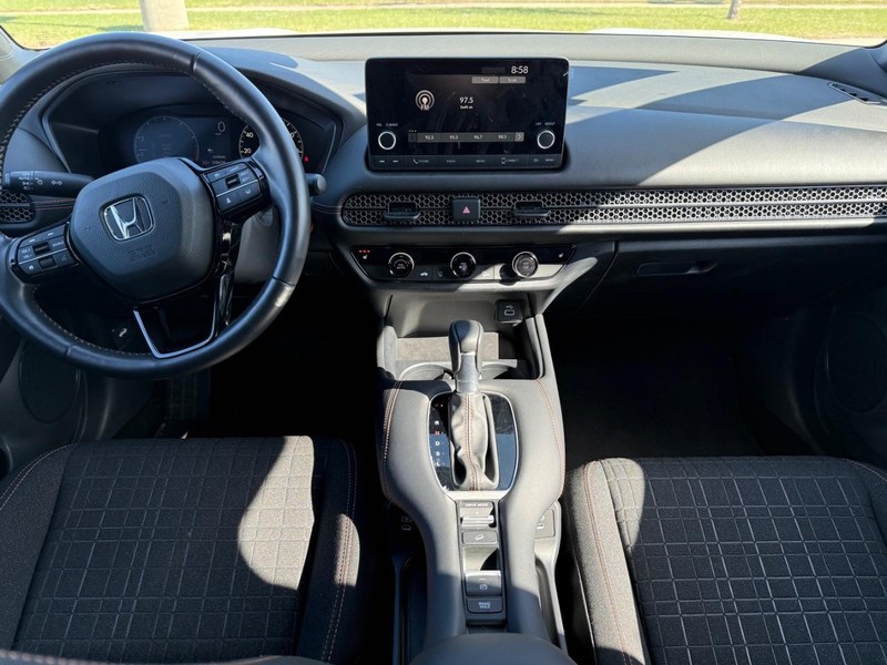 Honda HR-V Vehicle Image 11