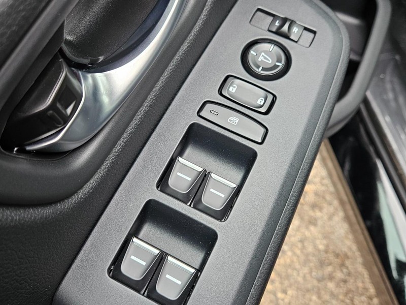 Honda Passport Vehicle Image 17
