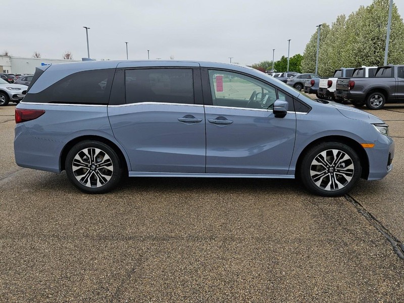 Honda Odyssey Vehicle Image 2