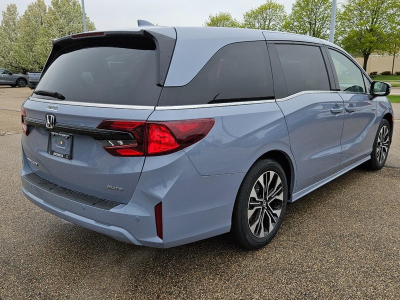 Honda Odyssey Vehicle Image 3