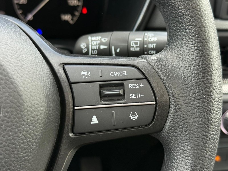 Honda CR-V Vehicle Image 16
