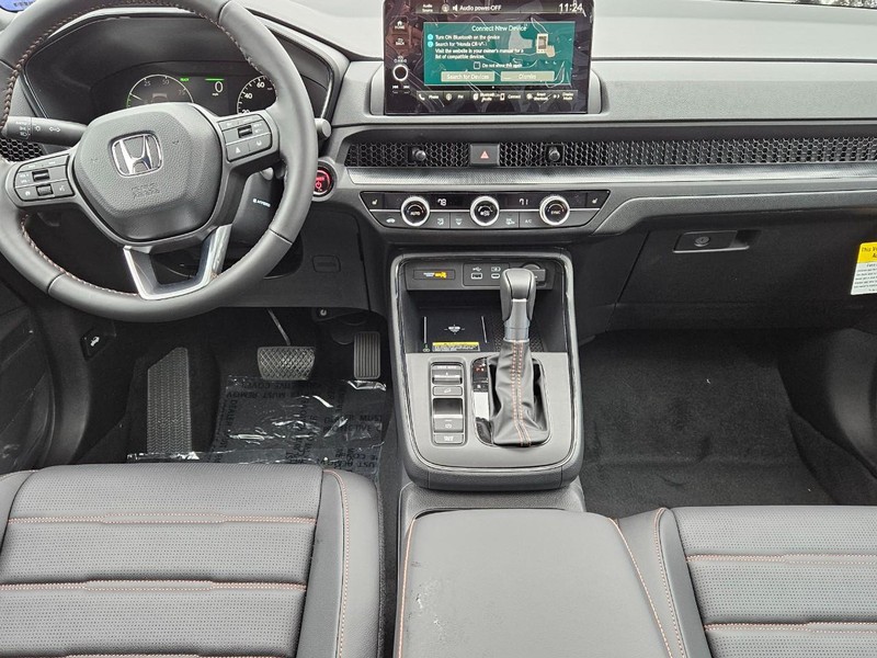 Honda CR-V Hybrid Vehicle Image 6