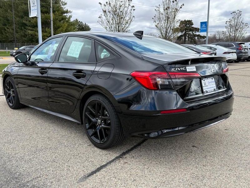 Honda Civic Sedan Vehicle Image 6