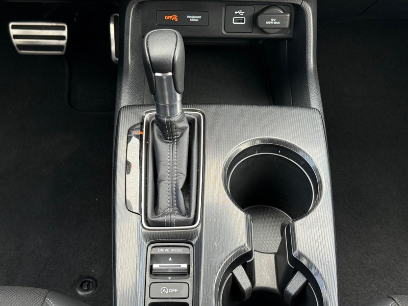Honda Civic Sedan Vehicle Image 13