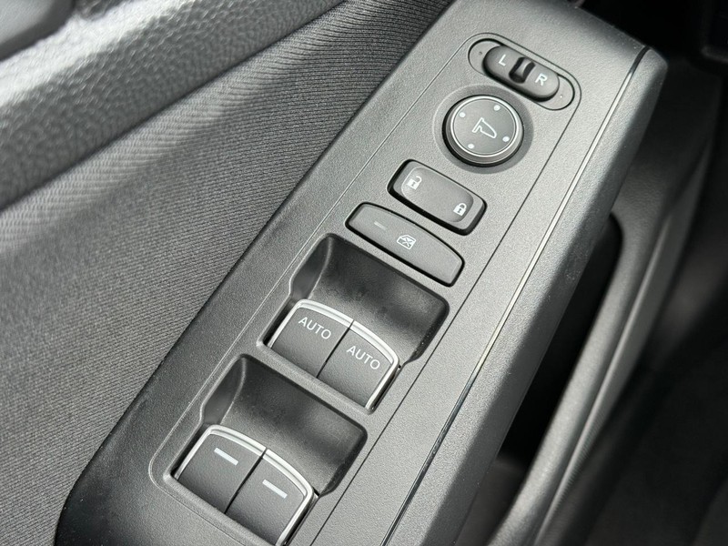 Honda Civic Sedan Vehicle Image 20