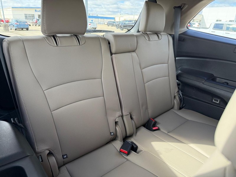 Honda Pilot Vehicle Image 11