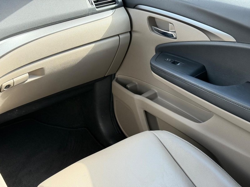 Honda Pilot Vehicle Image 16