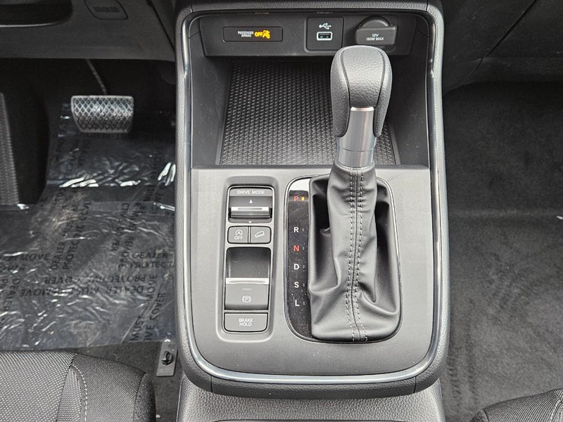 Honda CR-V Vehicle Image 8