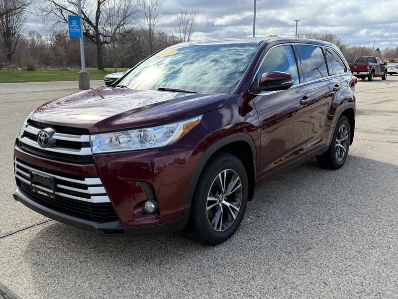 Toyota Highlander Vehicle Image 7