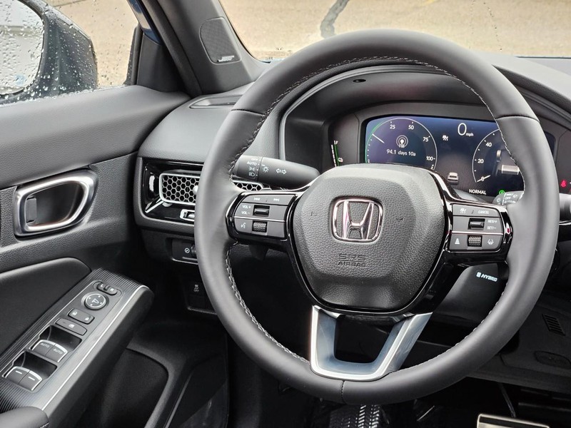 Honda Civic Sedan Hybrid Vehicle Image 9
