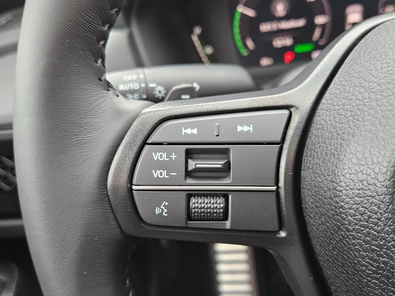 Honda Accord Hybrid Vehicle Image 11