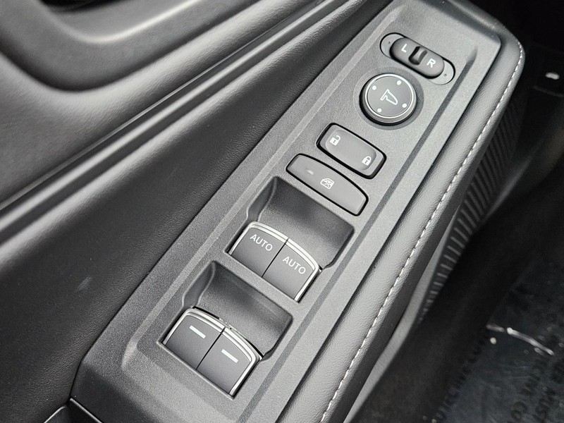Honda Accord Hybrid Vehicle Image 15