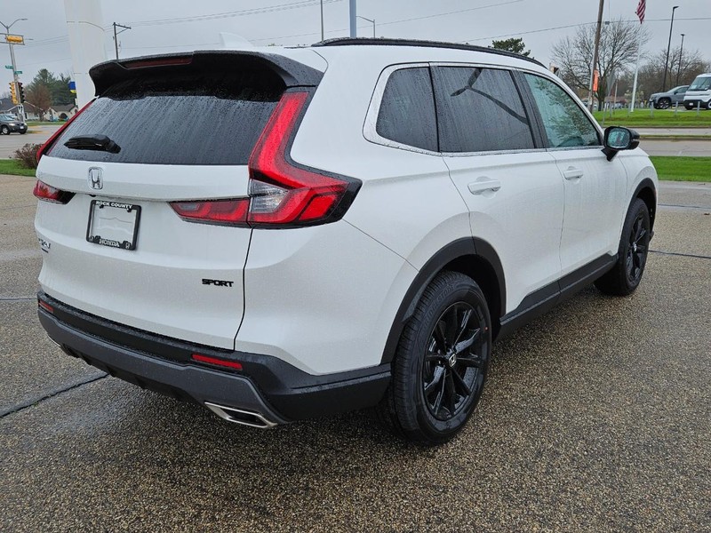 Honda CR-V Hybrid Vehicle Image 3
