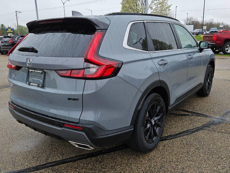 Honda CR-V Hybrid Vehicle Image 3