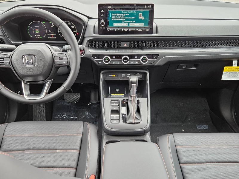 Honda CR-V Hybrid Vehicle Image 6