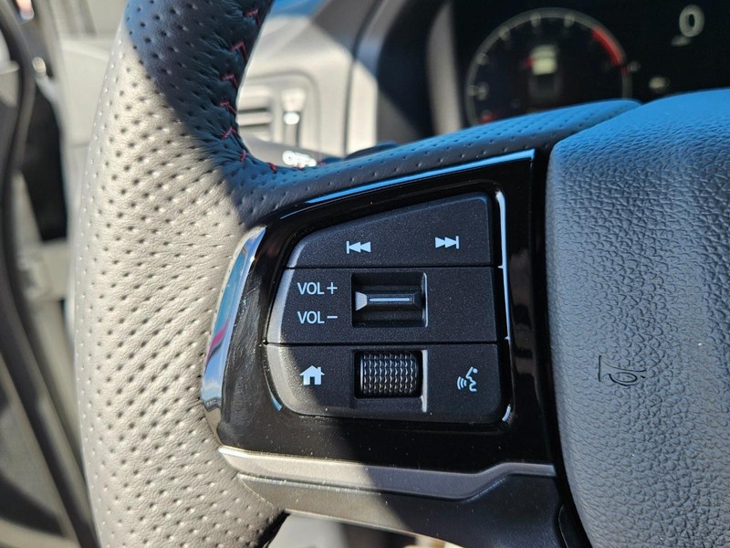 Honda Ridgeline Vehicle Image 12