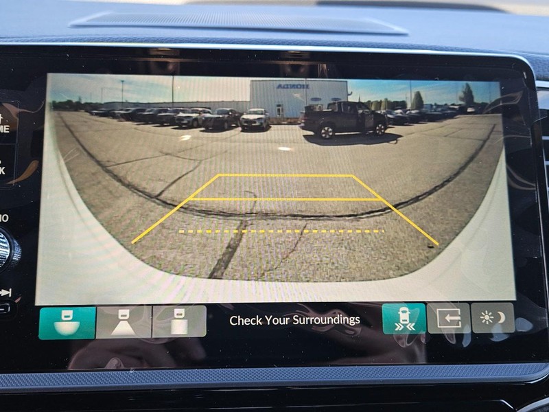 Honda Ridgeline Vehicle Image 14