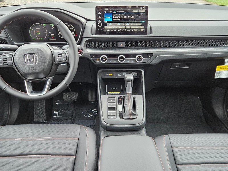 Honda CR-V Hybrid Vehicle Image 6