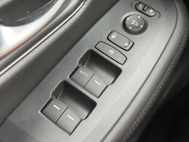 Honda HR-V Vehicle Image 15