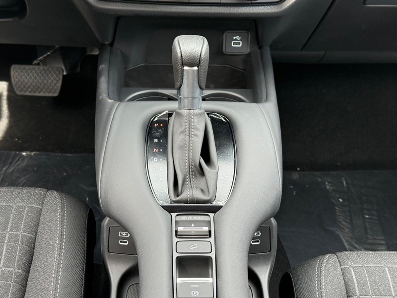 Honda HR-V Vehicle Image 8