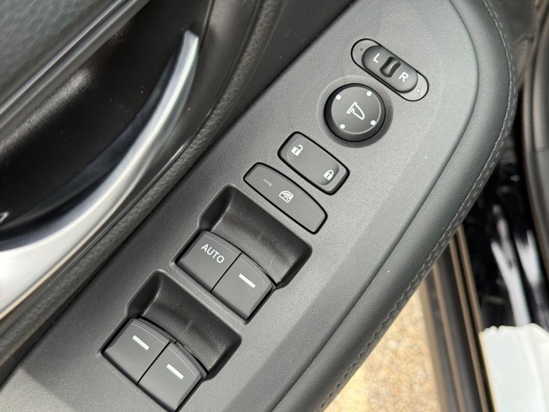 Honda HR-V Vehicle Image 15