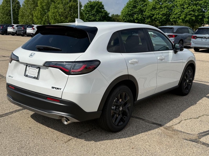 Honda HR-V Vehicle Image 3