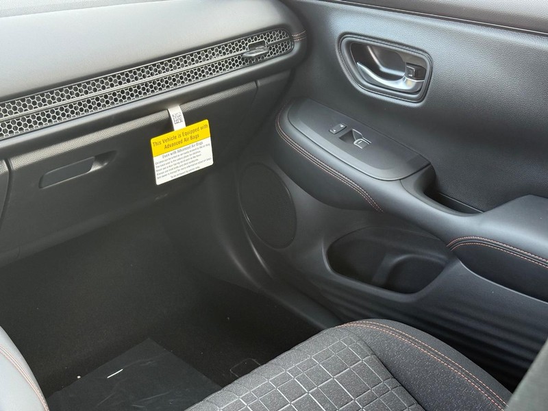 Honda HR-V Vehicle Image 10