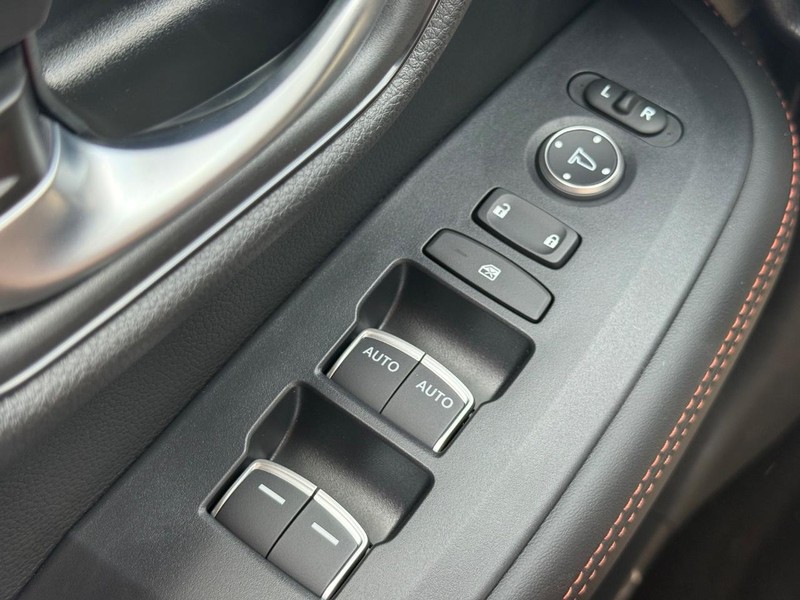 Honda HR-V Vehicle Image 15