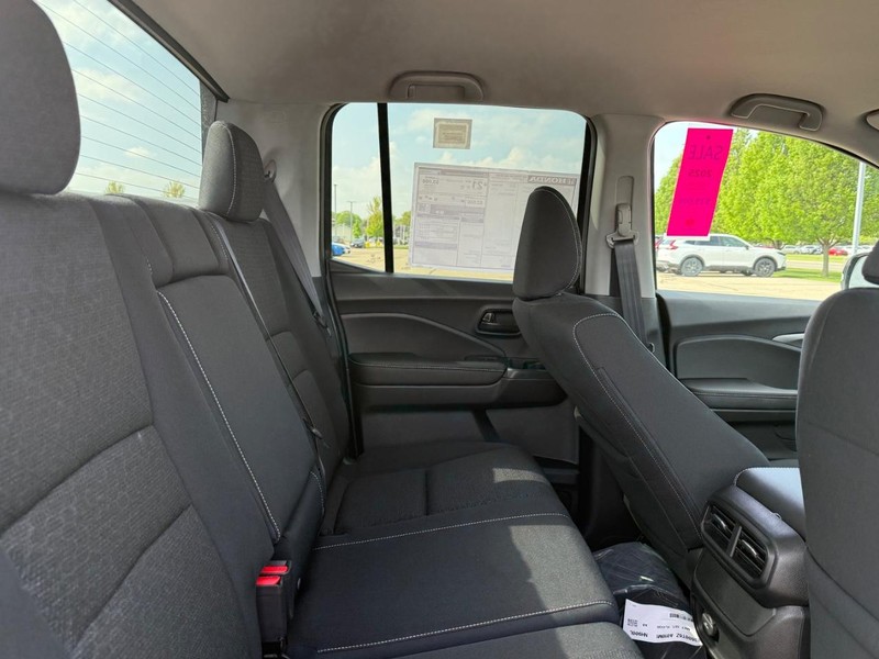 Honda Ridgeline Vehicle Image 5
